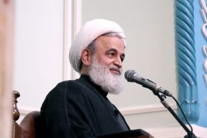 پناهیان در یادبود استاد